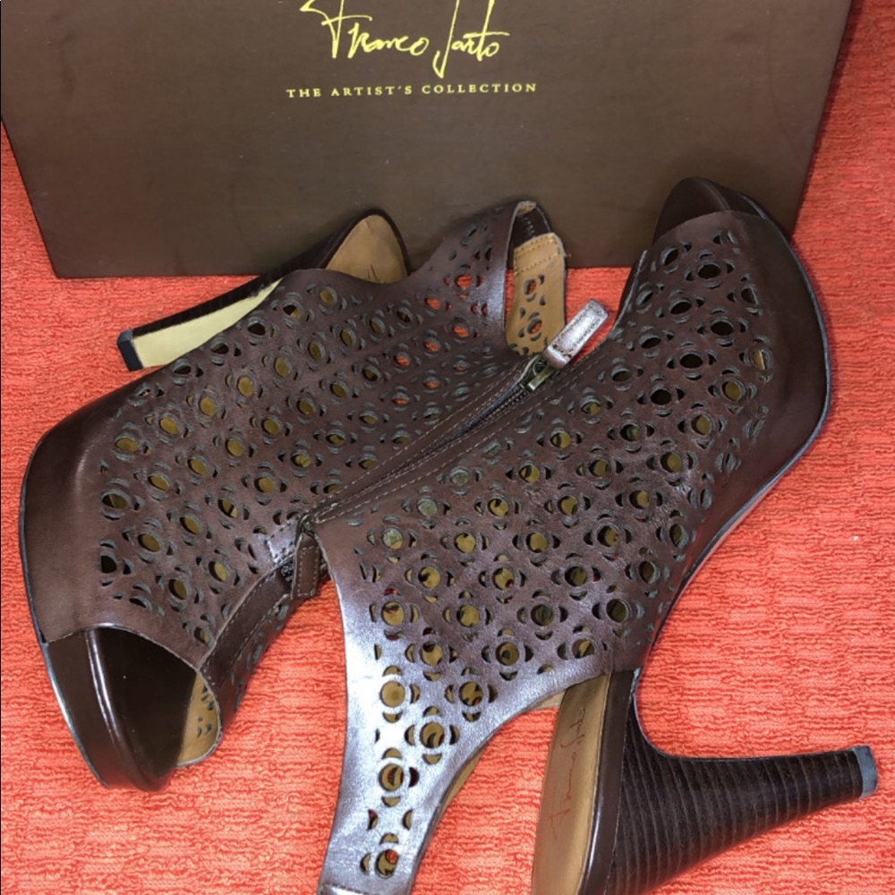 Women shoes